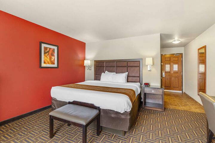 Room 13 of 40