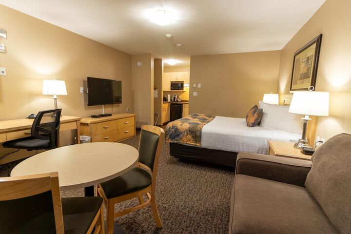 Room 18 of 34