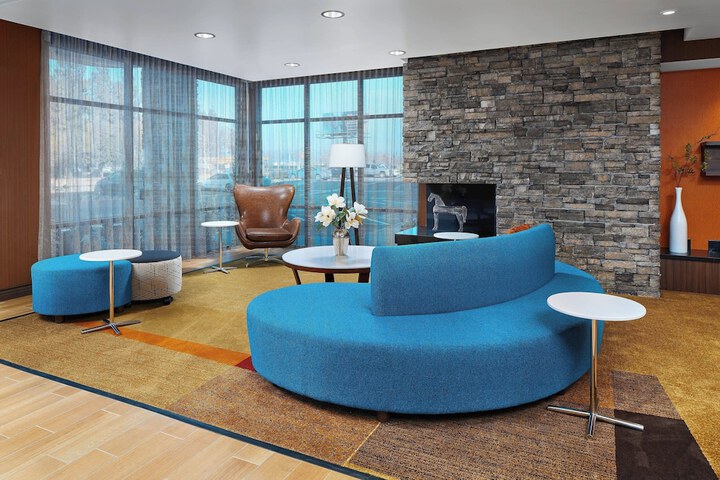 Fairfield Inn & Suite by Marriott Fresno Yosemite Intl Airport