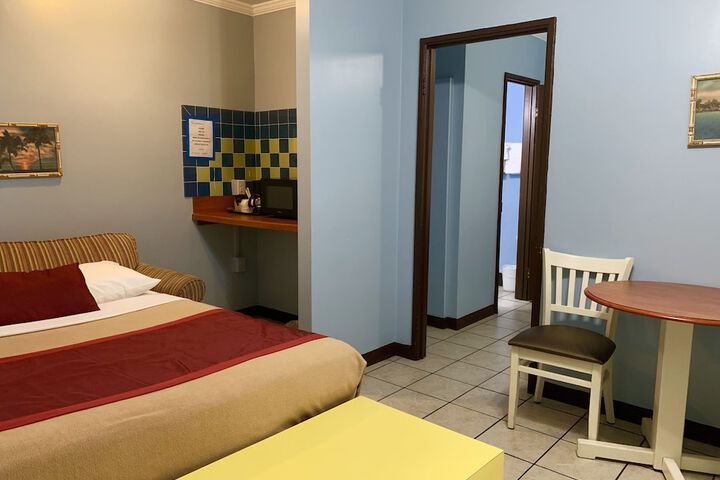 Room 48 of 79