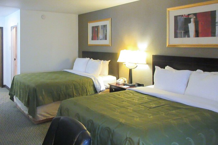 Room 2 of 9