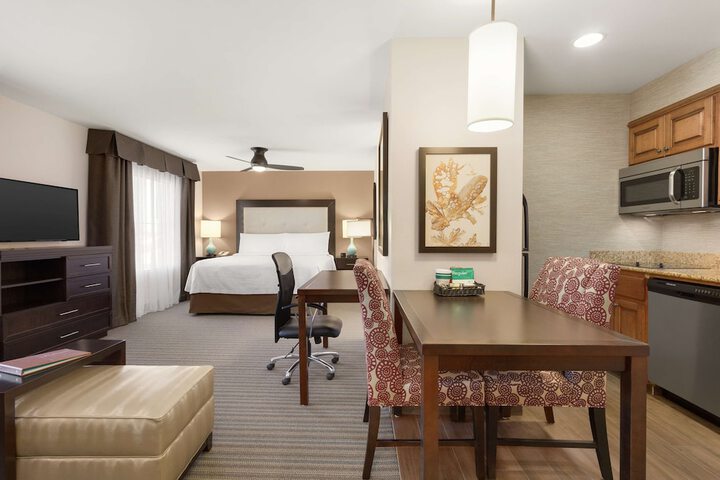 Homewood Suites by Hilton Fargo