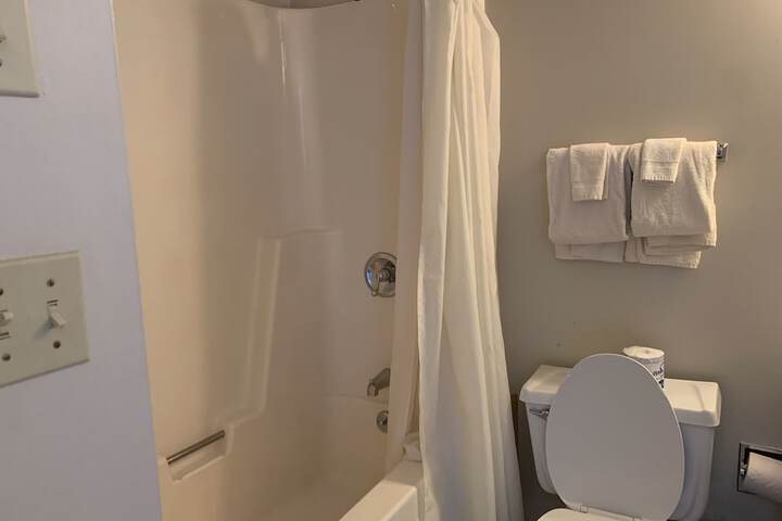 Room 167 of 214