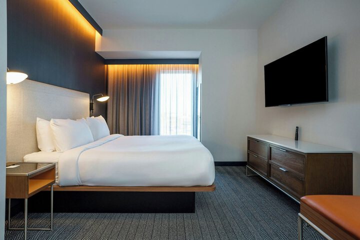 Room 16 of 50