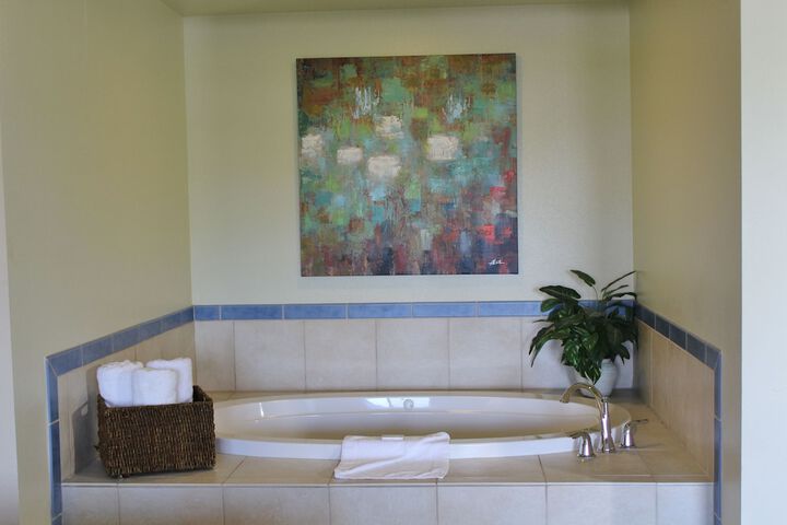 Hot Tub 41 of 48
