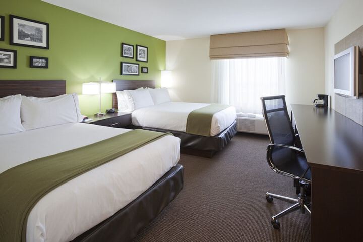 Room 15 of 38