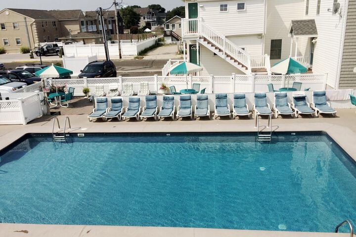 Pool 9 of 48