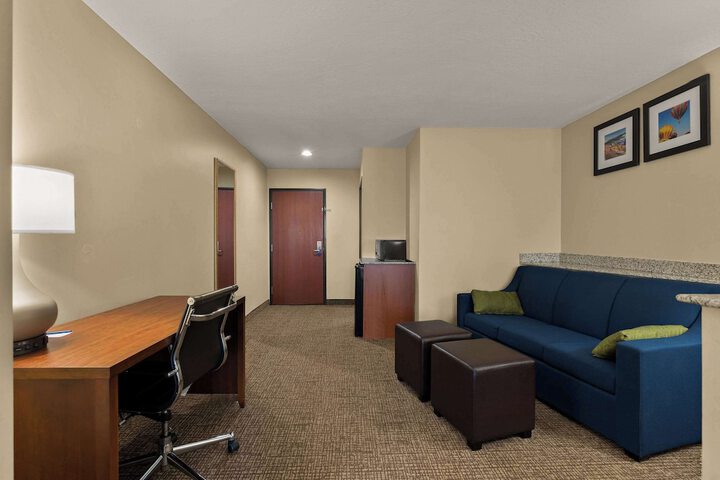 Room 17 of 83