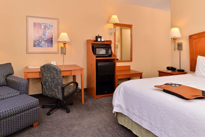 Room 10 of 37