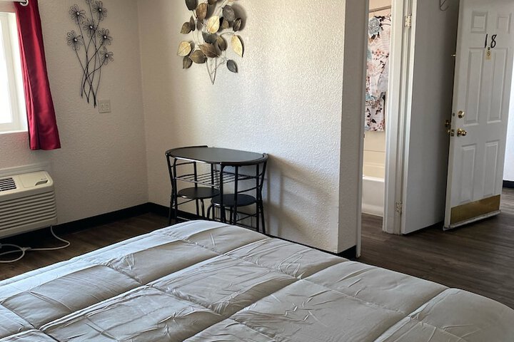 Baker City Motel & RV Park
