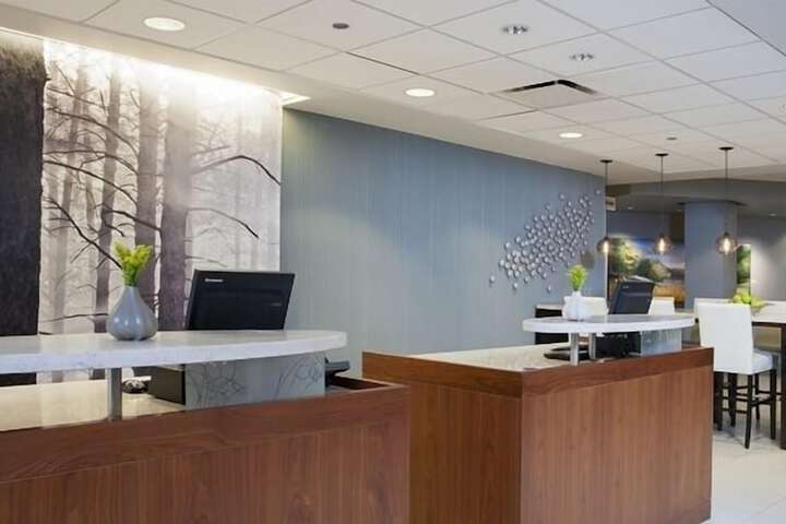 DoubleTree by Hilton Chicago - North Shore Conference Center