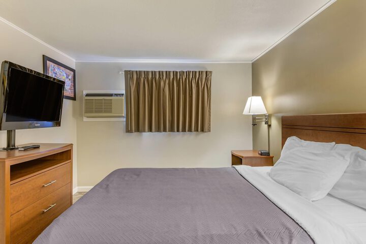 Econo Lodge Bellefonte I-99