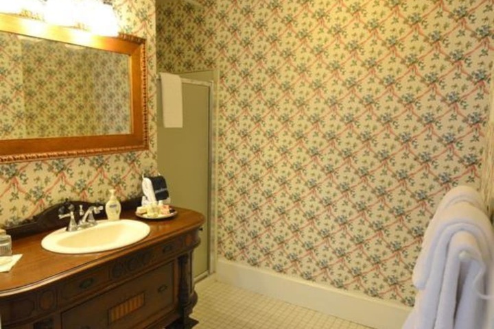 Room 50 of 130