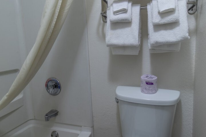 Room 18 of 21