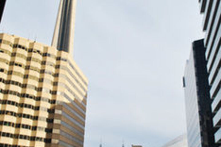 Livingsuites Toronto Front & John