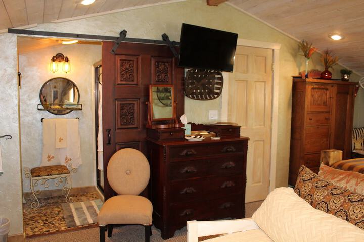 Room 27 of 41