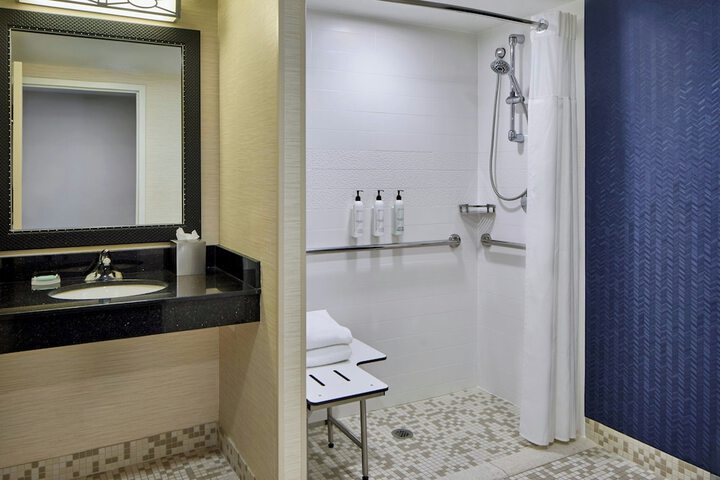 Fairfield Inn by Marriott Rochester East