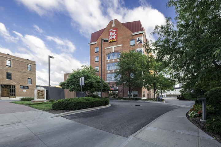 Red Roof Inn PLUS+ Columbus Downtown-Convention Center