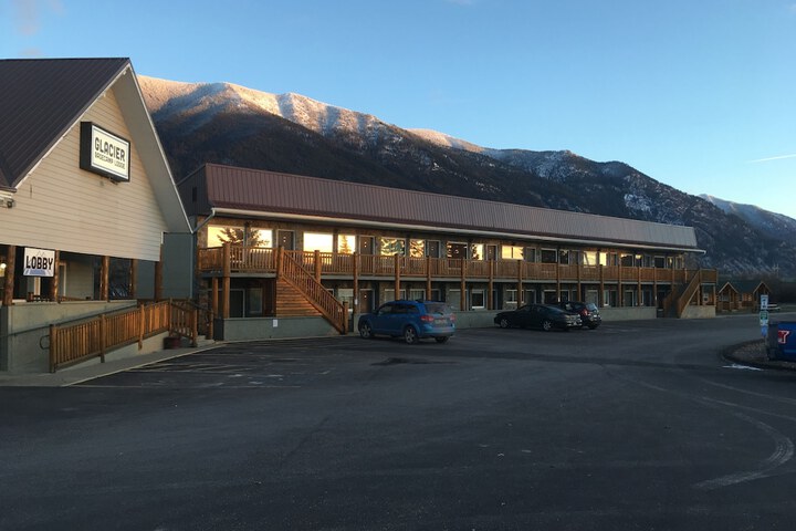 Hotel 2 of 81