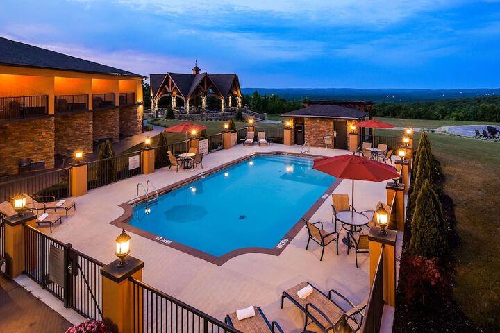 Hotel 3 of 27