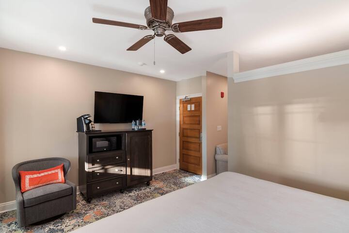 The Port Inn - Port St. Joe an Ascend Collection Hotel