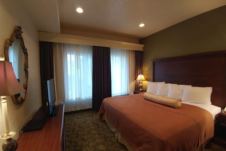 Room 20 of 48