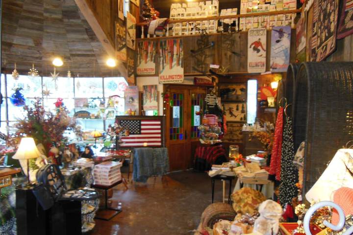 Gift Shop 62 of 68