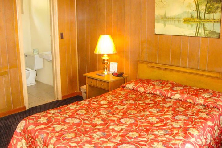 Room 26 of 27