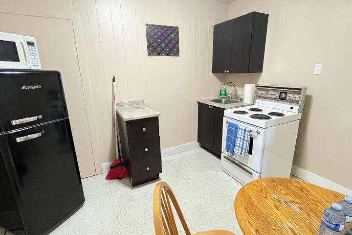 Admirals Quay Motel & Suites