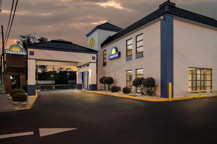 Days Inn by Wyndham Salem