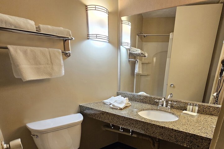 Room 12 of 17