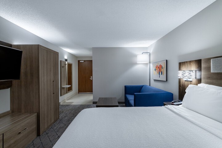 Room 22 of 75