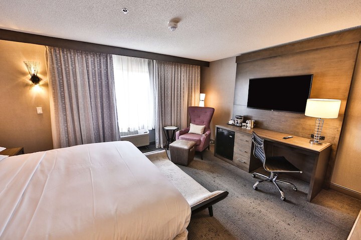 Room 12 of 34