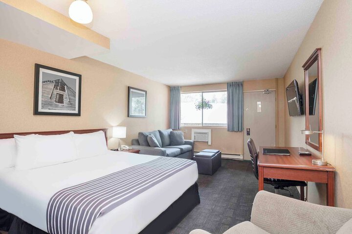 Room 21 of 27
