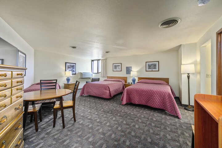 Room 44 of 128