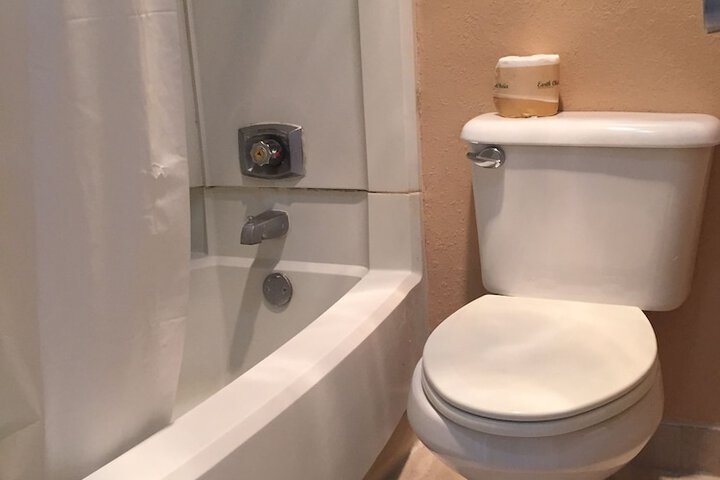 Room 15 of 29