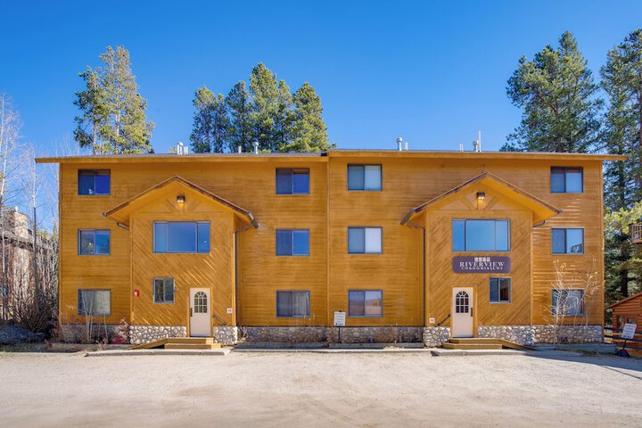 Steps to Grand Lake: the Innlet Condo!