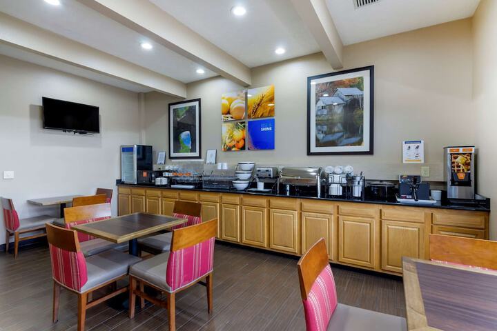 Comfort Inn Atkins-Marion I-81