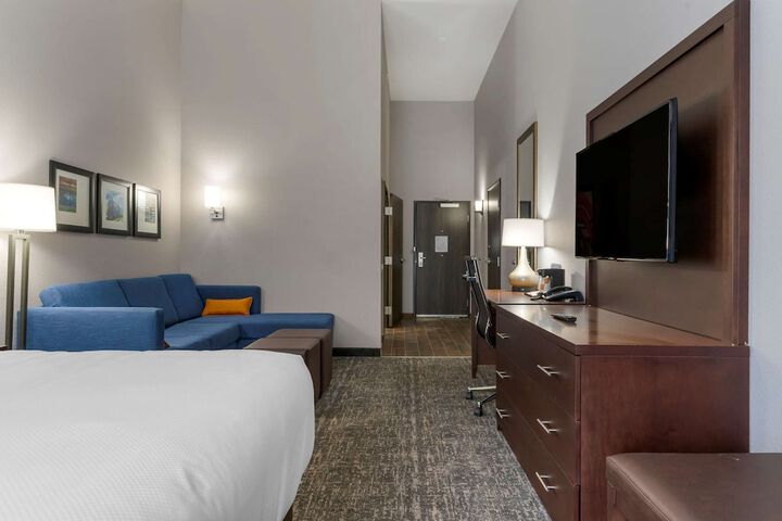 Room 19 of 38