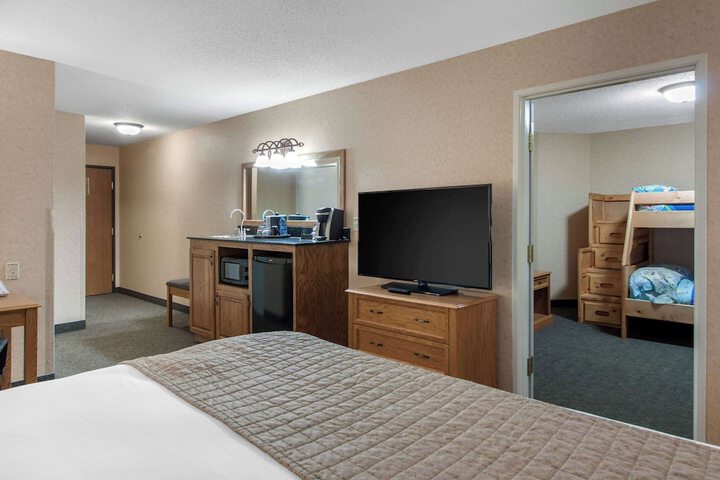 Room 34 of 67