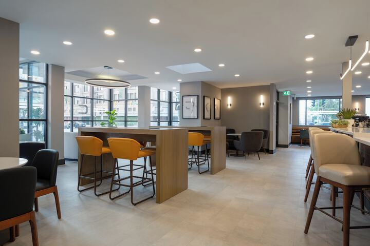 Holiday Inn & Suites Winnipeg Downtown by IHG