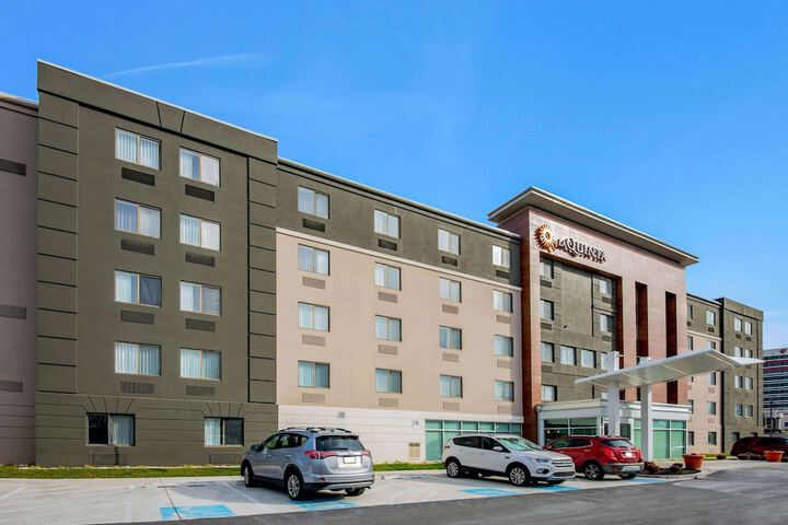 Hotel 6 of 69
