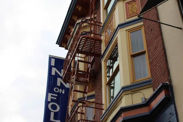 Hotel 4 of 37