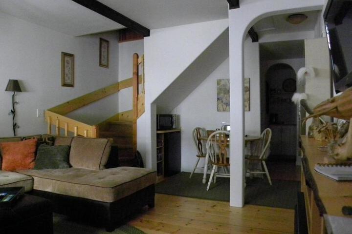 Alaska Chalet Bed & Breakfast