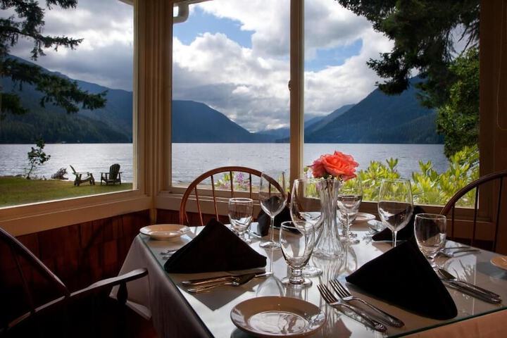 Lake Crescent Lodge