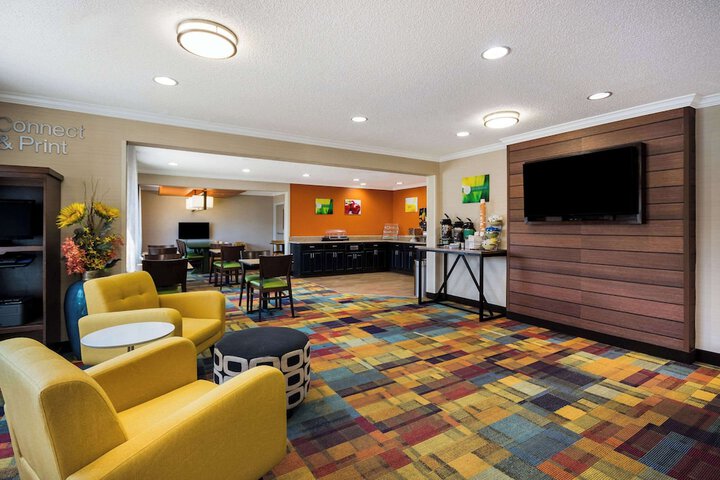 Hotel Interior 10 of 31