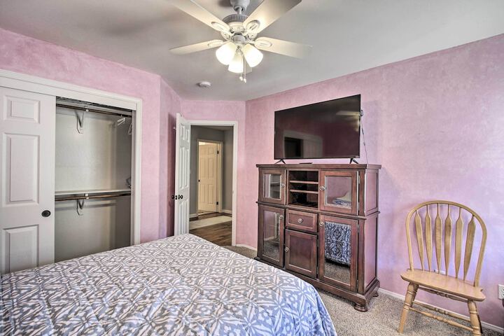 Welcoming Tehachapi Home w / Deck & Grill!
