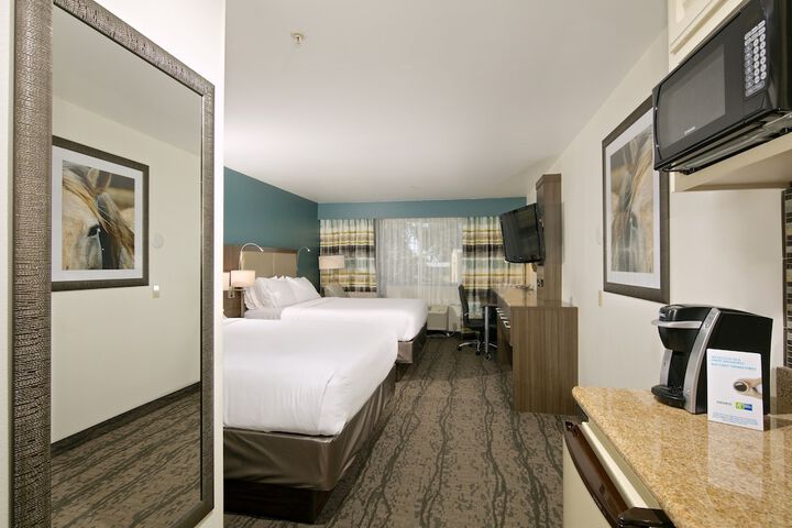 Room 15 of 46
