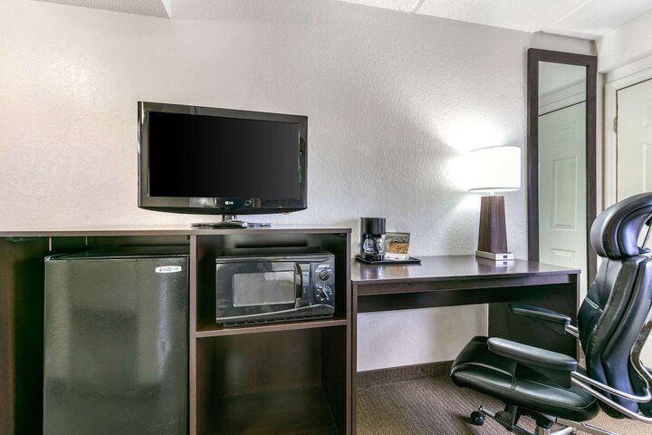 Room 31 of 43