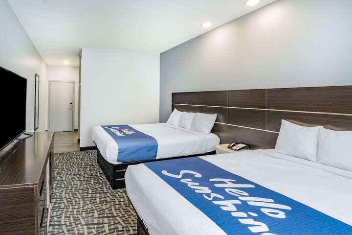 Room 21 of 36